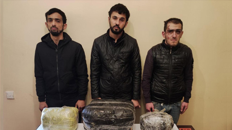 Bakı sakinləri Astarada narkotiklə tutulublar