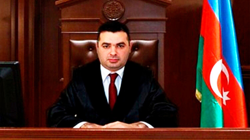 Həyat yoldaşını öldürən hakimin cəzası yumşaldılıb