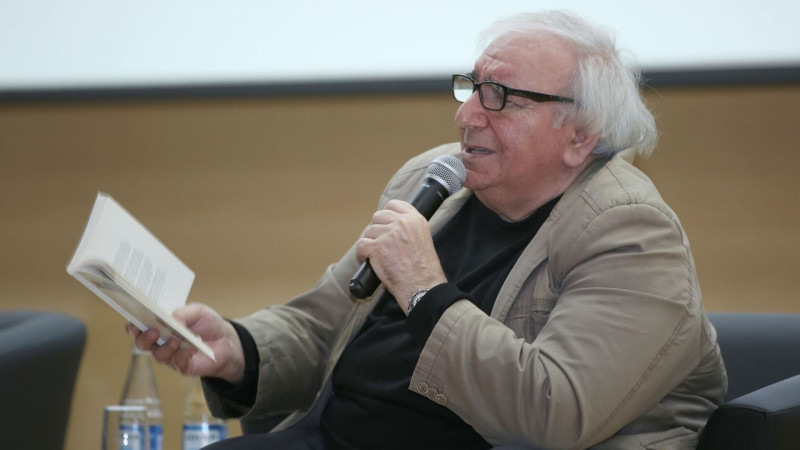 Bakıda Ramiz Rövşənin poeziya gecəsi keçirilib