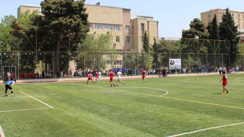 Bakıda ali və orta ixtisas təhsil müəssisələri arasında baş tutan idman yarışlarının qalibləri mükafatlandırılıb