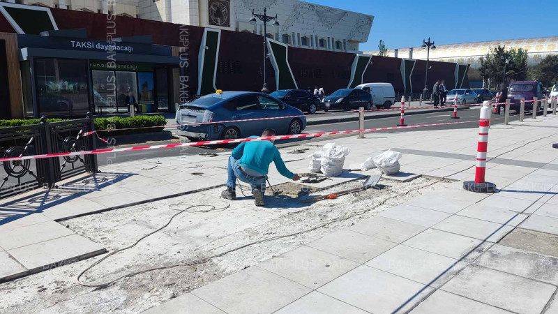 Dənizkənarı Milli Parkda köhnə kafellər yeniləri ilə əvəzlənir