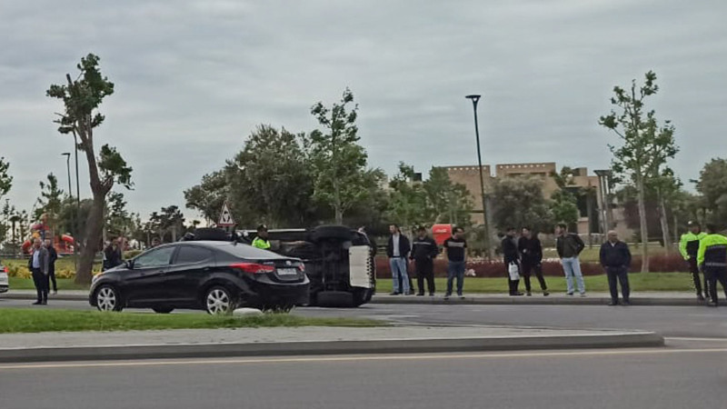 Bakının mərkəzində qəza: Gelandewagen” aşıb