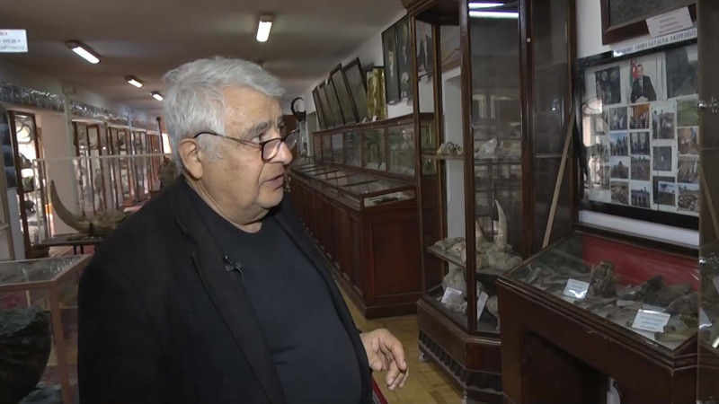 Bakıda 350 milyon yaşlı eksponatların olduğu Muzey mövcuddur