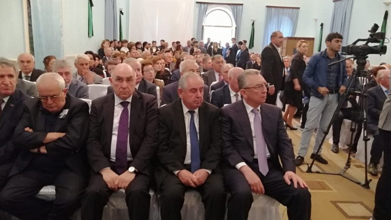 Mərdəkan dendrarisinin direktoru ilə vida mərasimi təşkil olunub