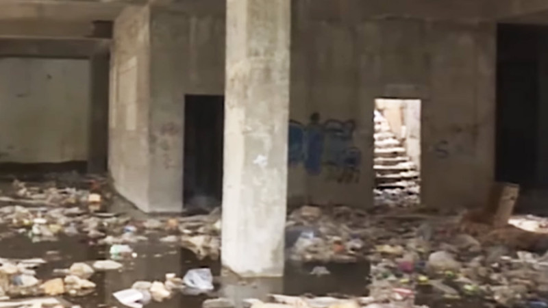 Xətai rayonunda yerləşən yarımçıq tikili sakinlər üçün təhlükə mənbəyinə çevrilib