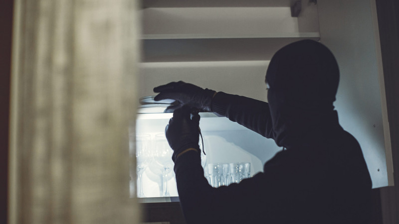 Xəzər rayonunda 4 evdən oğurluq edən şəxs saxlanılıb