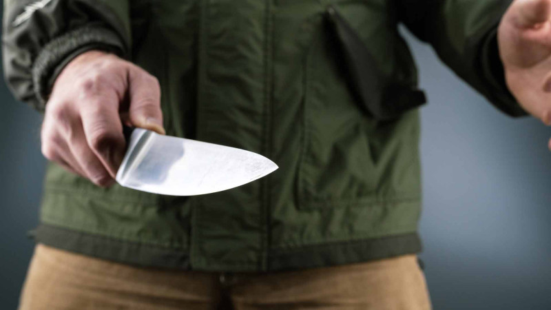 Xətai rayonunda 43 yaşlı kişini tanışı bıçaqlayıb