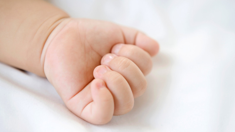 Xətai rayonunda ehtiyatsızlıq səbəbindən 2 yaşlı uşaq ölüb