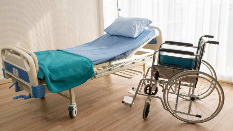 Xətai rayonunda yeniyetmə motosikletdə avtoqəzaya düşüb