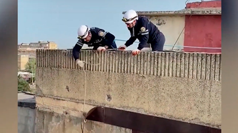 Bakıda küləyin vurduğu ziyan: Fövqəladə Hallar Nazirliyi əməliyyatın görüntülərini yayıb