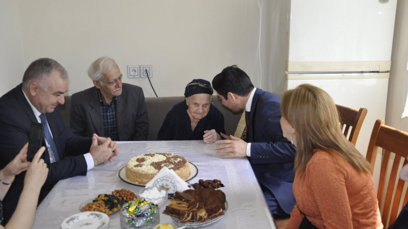Bakı sakininin 105 yaşı tamam olub