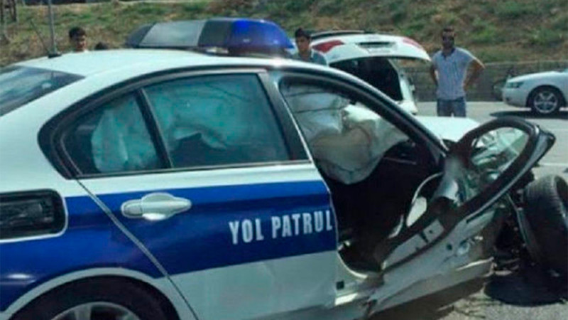 Bakıda “Prius” YPX avtomobilə çırpılıb