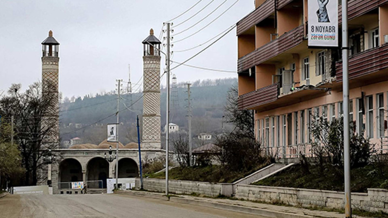 Bakıda Şuşaya səfər etmək istəyən bir qrup müəllim aldadılıb