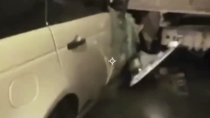 Bakıda TIR və “Range Rover” toqquşublar