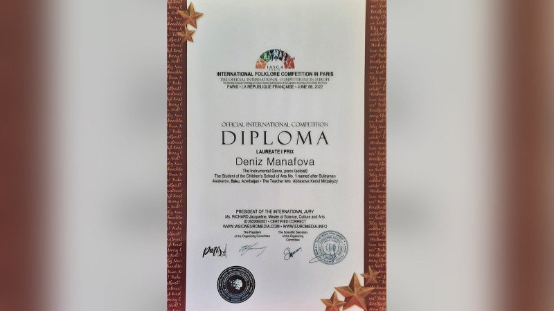 Paytaxt məktəbinin şagirdi Fransada keçirilən müsabiqədə I dərəcəli “laureat” adına layiq görülüb