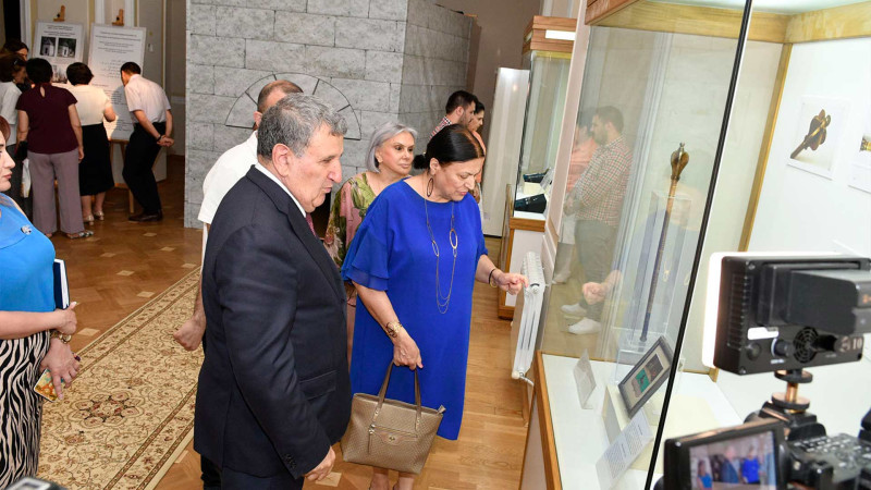 Pənahəli xan Cavanşirin qəbirüstü abidəsi bərpadan sonra ilk dəfə ictimaiyyətə təqdim olunub