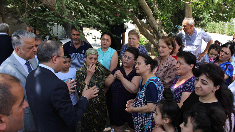 Səbail rayon İcra Hakimiyyətinin başçısı sakinlərlə görüşüb