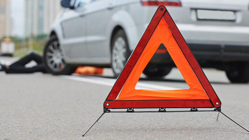 Paytaxtda yol qəzalarında 2 nəfər xəsarət alıb