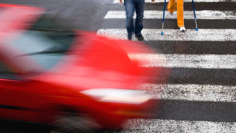 Avtomobil tərəfindən vurulan 3 piyada xəstəxanaya çatdırılıb