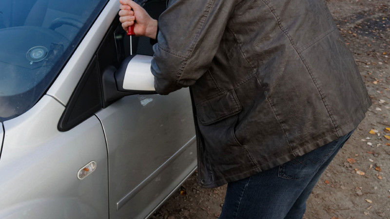 Nərimanov rayonunda oğurluqla məşğul olan şəxs saxlanılıb