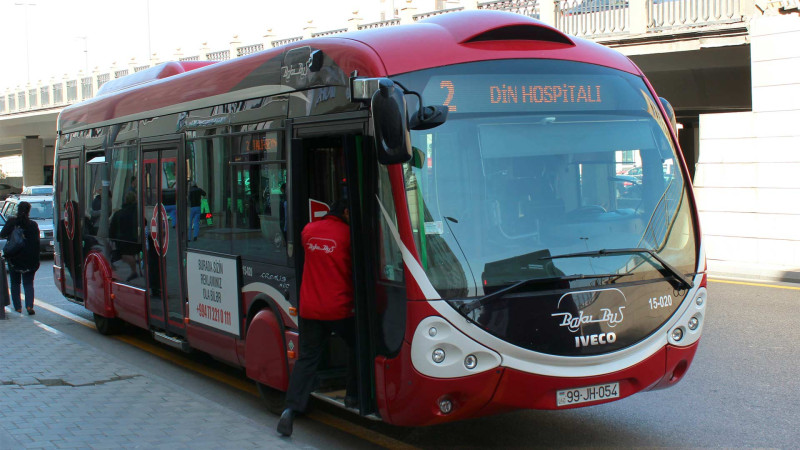 Bakı avtobuslarında kondisionerlər niyə işləmir?