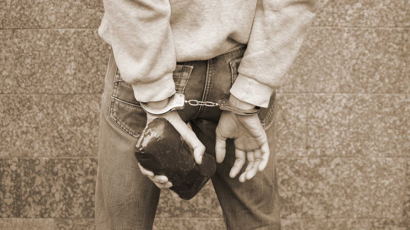 Bakı sakinində 1 kiloqram heroin aşkar edilib