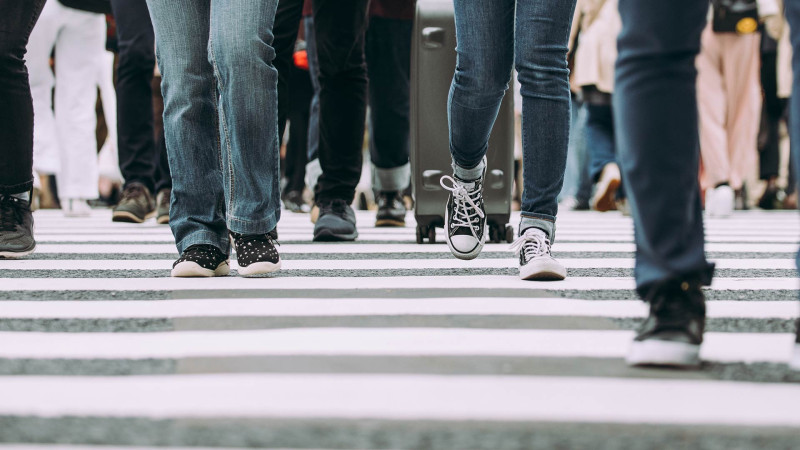 Xəzər rayonunda “Son zəng” tədbirindən evə gedən məzunu avtomobil vurub