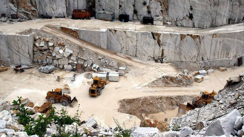 Qaradağ rayonunda 4 qazıntı yatağı hərraca çıxarılır