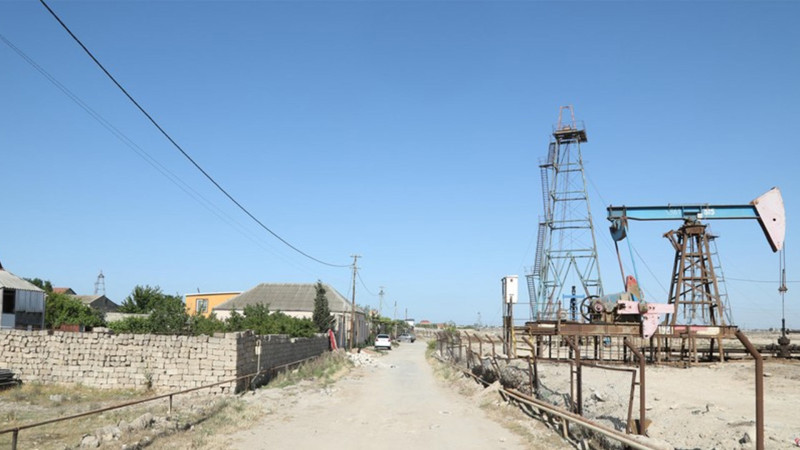 Buzovnadakı neft yataqları zəbt olunaraq vətəndaşlara tikinti üçün satılır