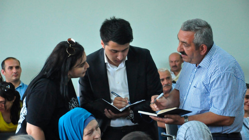 Sabunçu rayonunda icra başçısı səyyar qəbul keçirib