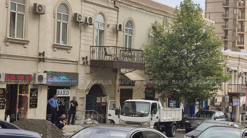 Yasamal rayonunda piyada səkiləri yenilənir