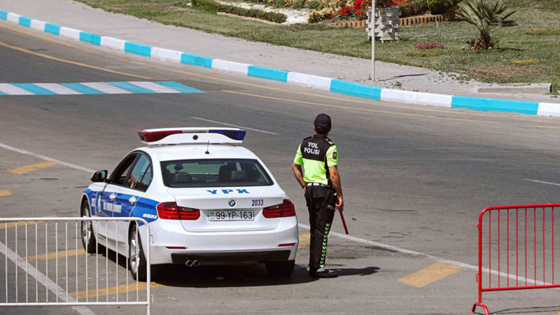 Paytaxtda yol polisinin tələbinə tabe olmayan sürücü saxlanılıb