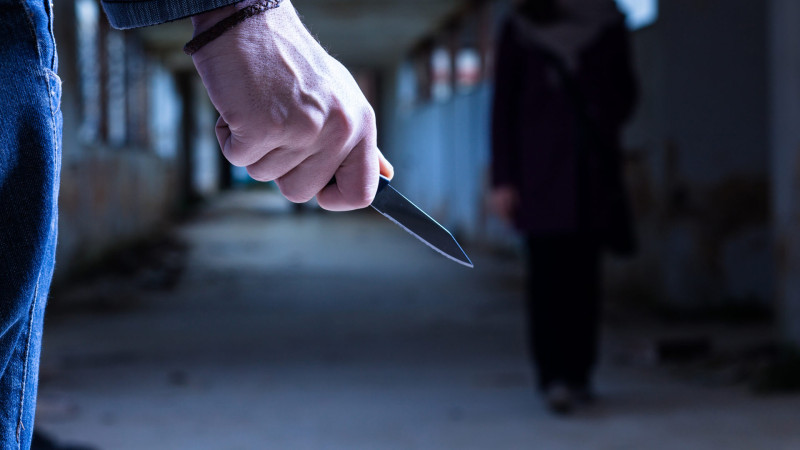 Bakıda qətl hadisəsi: kişi keçmiş arvadını bıçaqlayaraq oldürüb