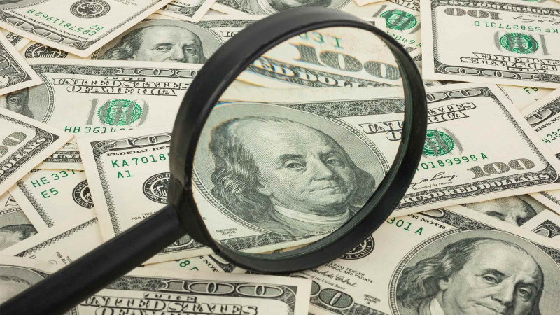Bakı sakini Şirvanda saxta dollar “paylayıb”