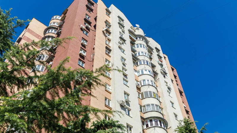 Paytaxtda 100 min manatadək olan mənzillərə tələbat artır