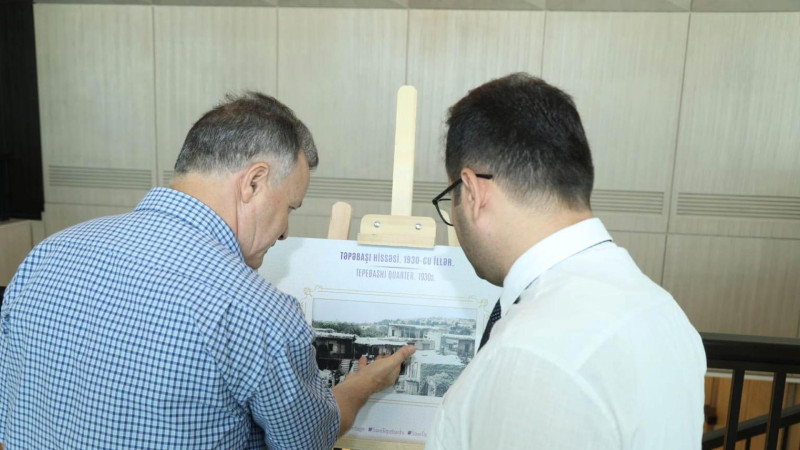 Bakıda İrəvandakı tarixi Azərbaycan məhəlləsindən bəhs edən kitabı təqdim olunub