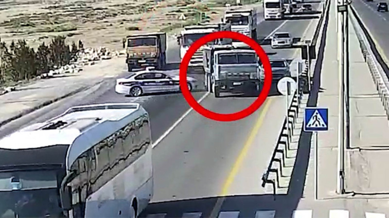 “KamAZ” ilə polisdən qaçmaq istəyən sürücü saxlanılıb