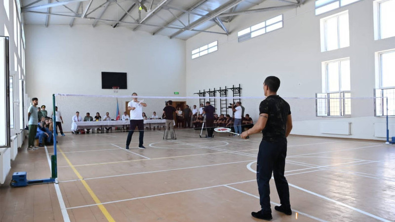 Bakıda yeniyetmələr arasında badminton turniri təşkil olunub