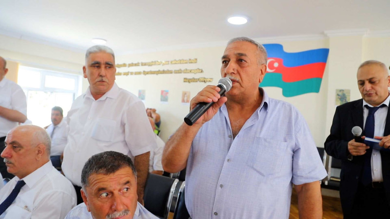 261 saylı tam orta məktəbdə sakinlərin səyyar qəbulu keçirilib