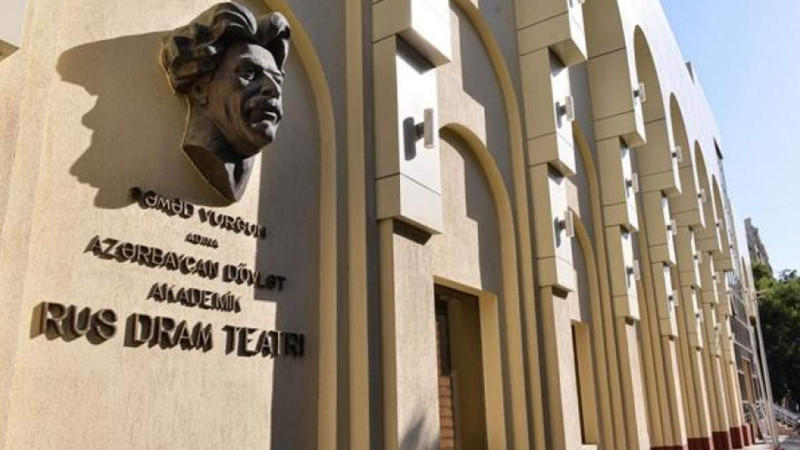 Akademik Rus Dram Teatrı yeni teatr mövsümünü “Və qadın gəlirdi...” tamaşası ilə açacaq