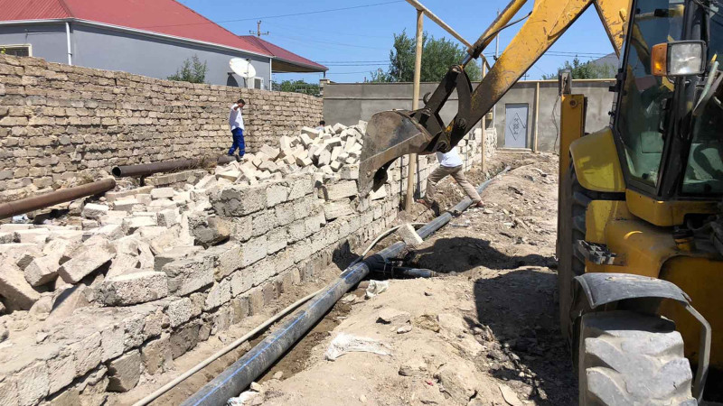 Binə sakini ətraf tikililəri susuz qoyub
