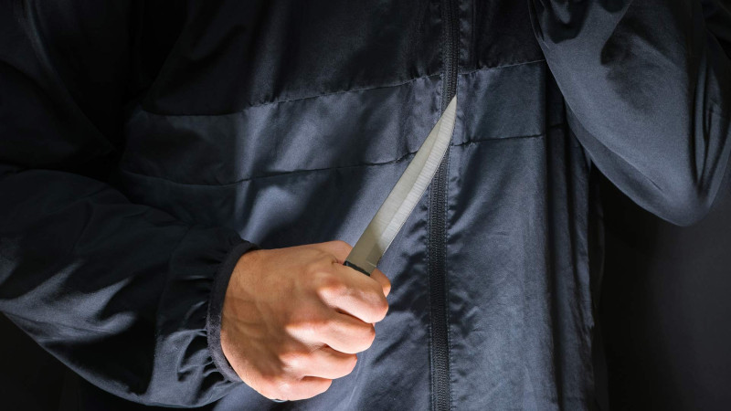 Bakıda iki nəfər söyüş üstündə bıçaqlanıb