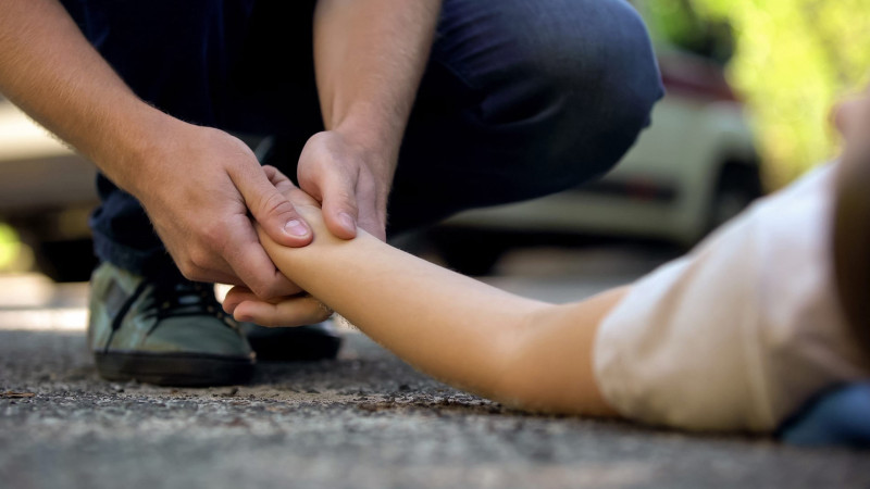 Xətai rayonunda piyada qadını avtomobil vurub