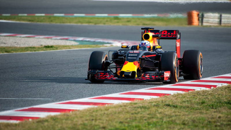 “Formula 1” könüllüləri Fransaya səfər ediblər