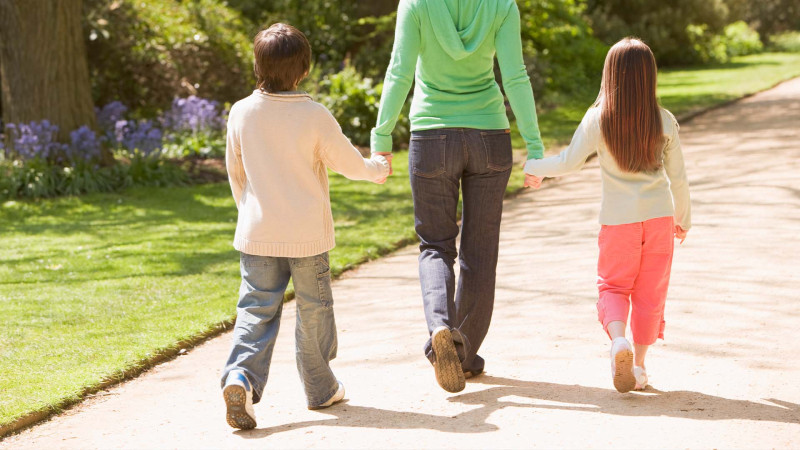 Xətai rayonunda ana övladları ilə birlikdə itkin düşüb