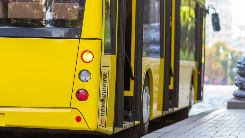 “Sədərək” ticarət mərkəzinin işçiləri avtobus çatışmazlığından narazıdırlar