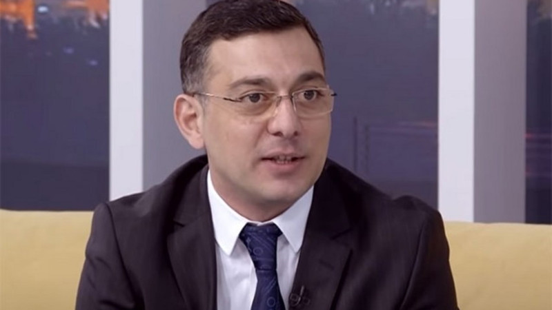 Baku TV-nin aparıcısı Ceyhun Əsgərov Kliniki Tibbi Mərkəzə ağır vəziyyətdə çatdırılıb