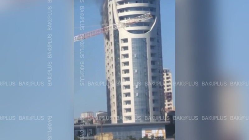 8 Noyabr prospektində yeni tikilidə yanğın baş verib