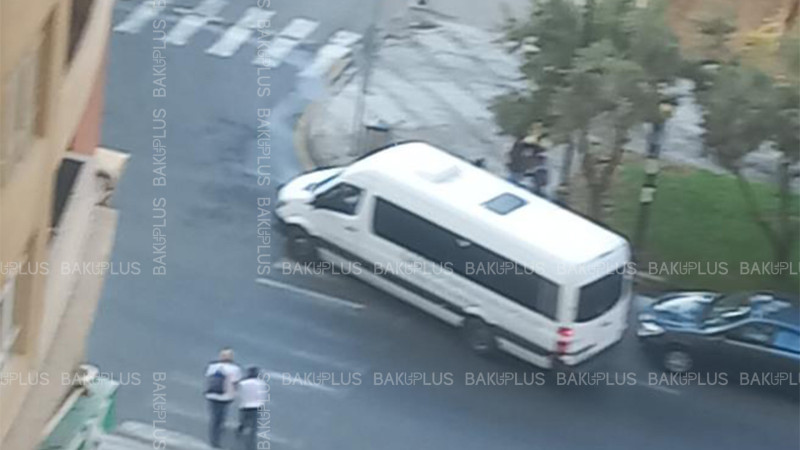 Xətai: Sabit Orucov küçəsində məktəb avtobusu kobud şəkildə qayda pozur