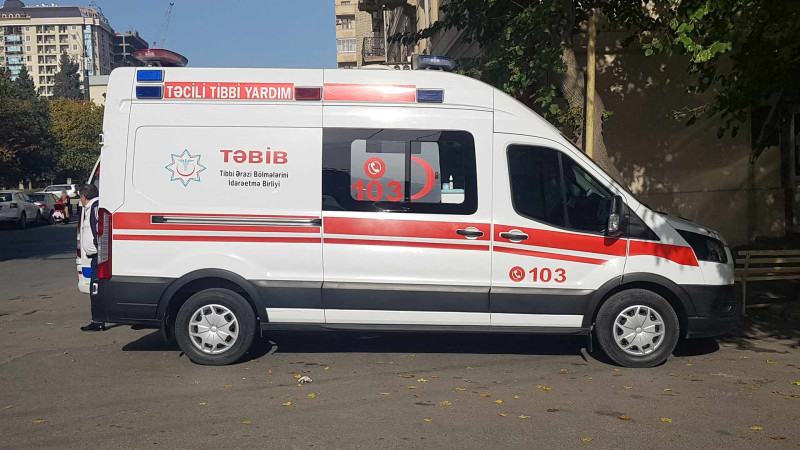 Nizami rayonunda təcili tibbi yardımın qarşısını kəsərək hücum ediblər